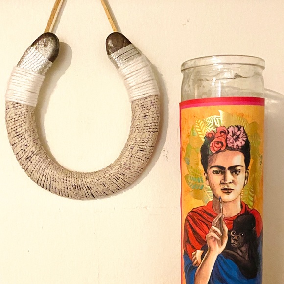 Reclaimed horseshoe hanging from Malibu Artisans - Picture 6 of 7